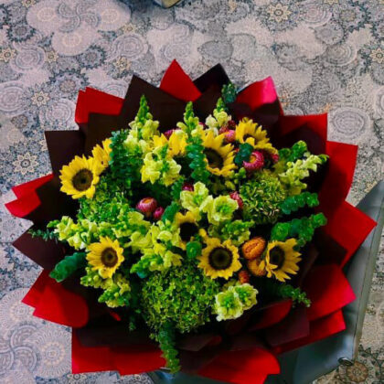 Golden Radiance Celebration Bouquet