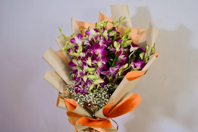 purple-orchid-babys-breath-bouquet