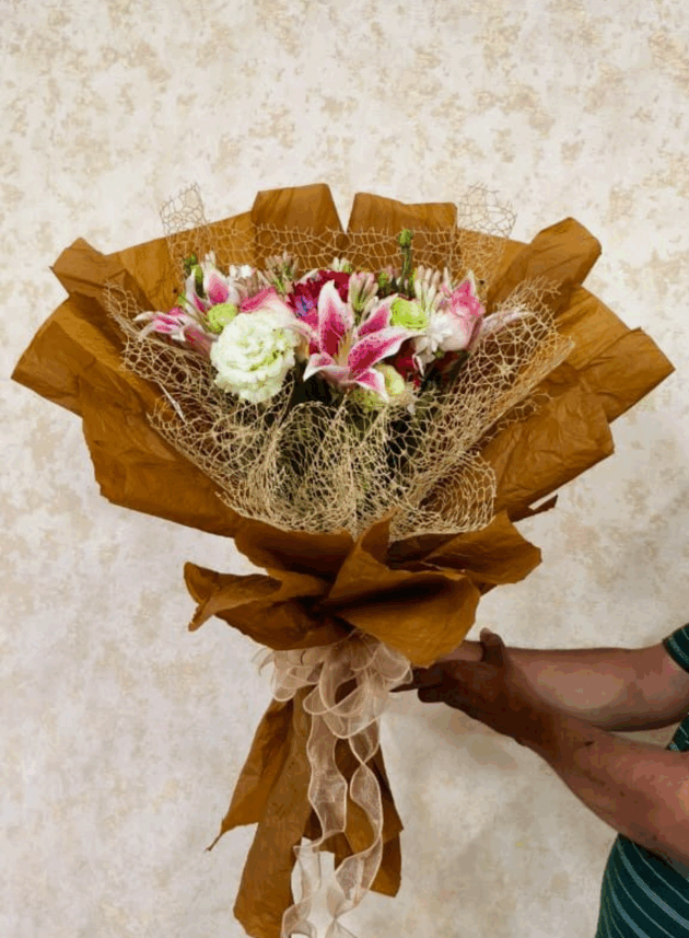 Golden Stargaze Charm Bouquet - Image 3