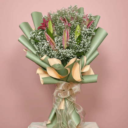 Elegant Pink Lily & Baby's Breath Bouquet